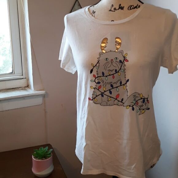 Old Navy Cat w/ CHRISTMAS lights Short Sleeve tee Medium - Picture 1 of 2